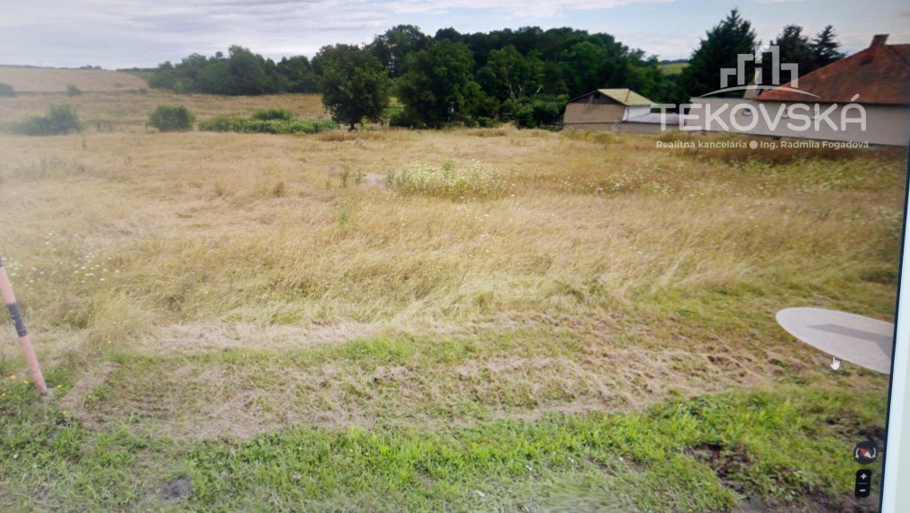 Znížená cena- Pozemok na výstavbu rodinných domov - Levice