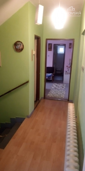 PREDANÉ - ZNÍŽENÁ CENA - Rodinný dom Sľažany