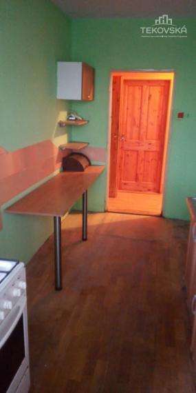 Znížená cena - 3-izbový byt so záhradkou a garážou Lovce