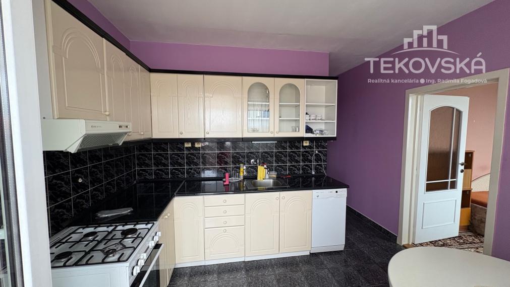 NOVINKA- 4- izb. byt Zlaté Moravce