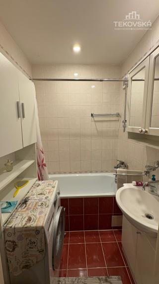 NOVINKA- 4- izb. byt Zlaté Moravce