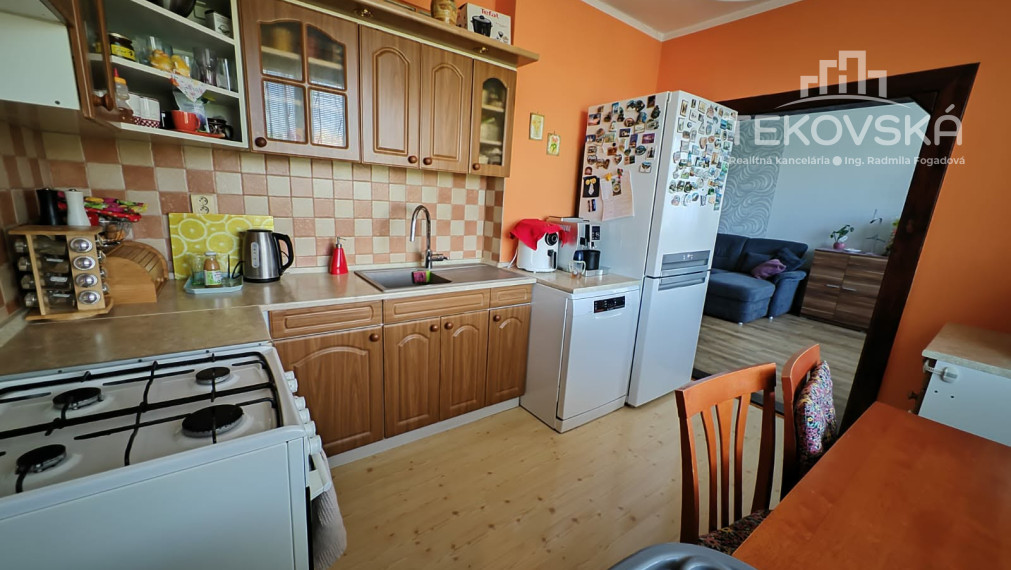 3 izbový byt 86m2,Nitra-Klokočina,klimatizácia,výťah,rekonštrukcia
