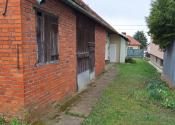 Dvor