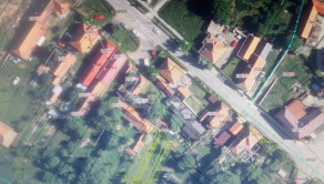 Dom s veľkým pozemkom vhodný na výstavbu bytovky - fotografia 6