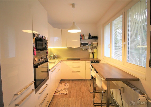 3- izbový veľkometrážny byt v Zlatých Moravciach